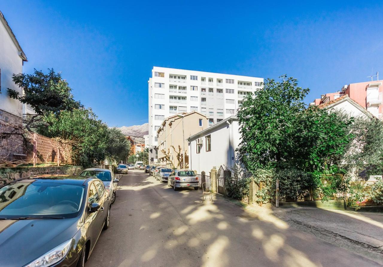 Apartments Lora 13.Jula, 15 بودفا المظهر الخارجي الصورة