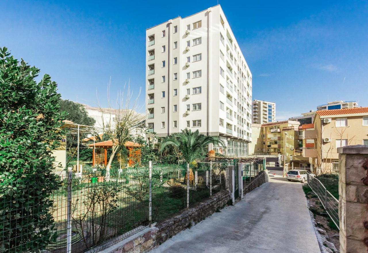 Apartments Lora 13.Jula, 15 بودفا المظهر الخارجي الصورة